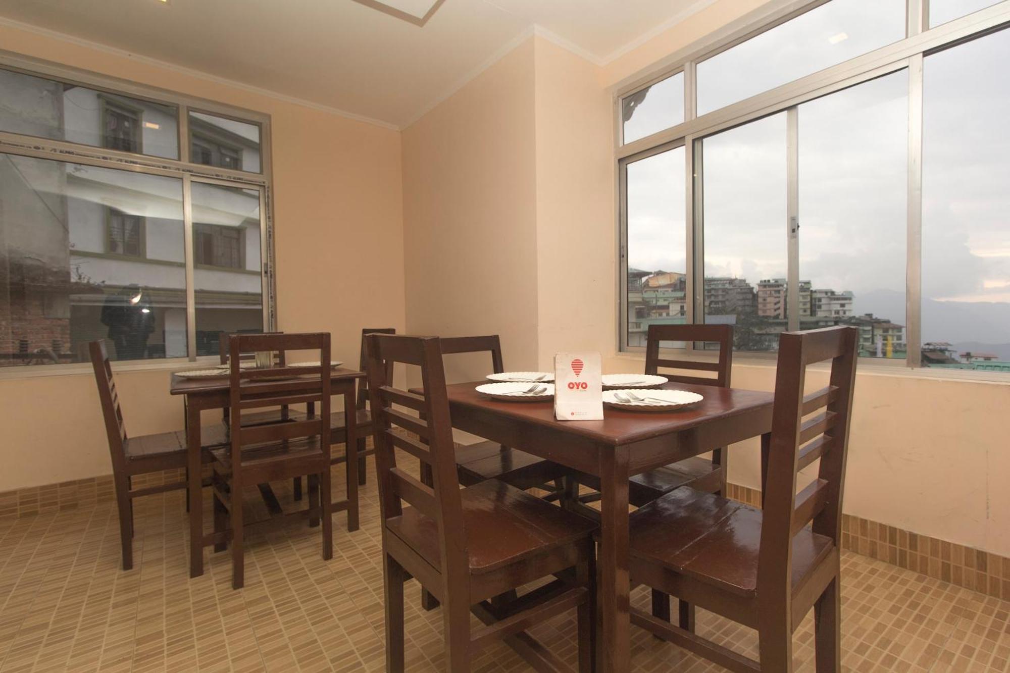 Collection O Hotel Shantiniketan Гангток Экстерьер фото